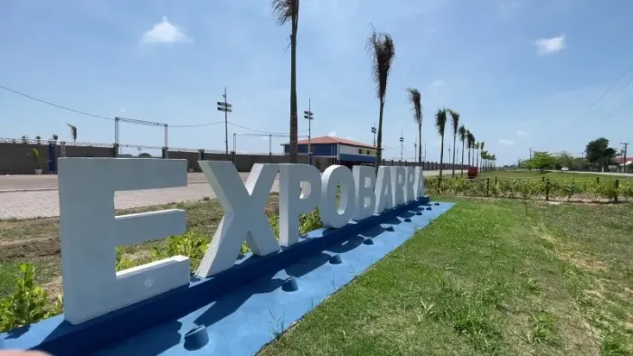 Mini Chácaras na frente do parque de EXPOSIÇÕES SJB