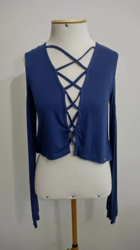 Blusa M manga comprida aberto nos ombros planeta girls