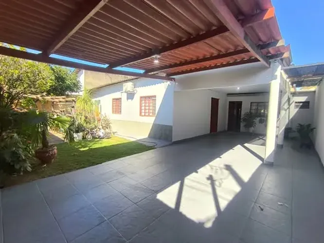Casa 4/4 Sendo 1 Suite Na Vila Sao Sebastiao Em Senador Canedo