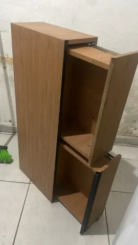 Vende se móvel suspenso 