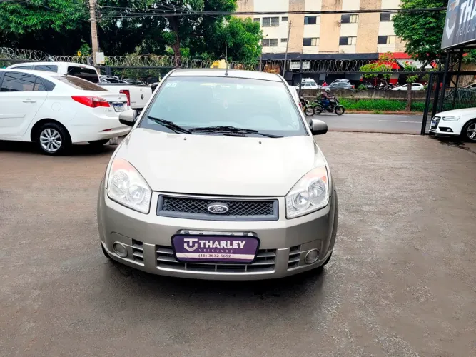 Ford Fiesta 1.0 8V Flex/class 1.0 8V Flex 5P 2010