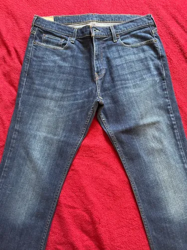 Calça Hollister