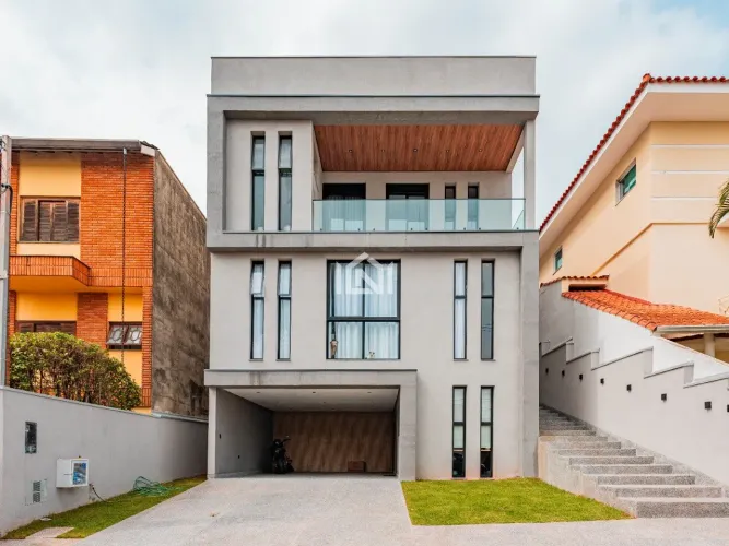 Casa à venda porteira fechada no Condomínio São Paulo II.