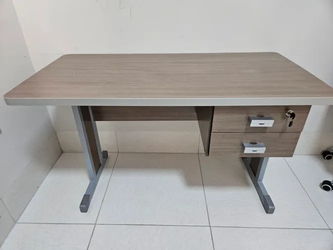 Mesa de escritório 