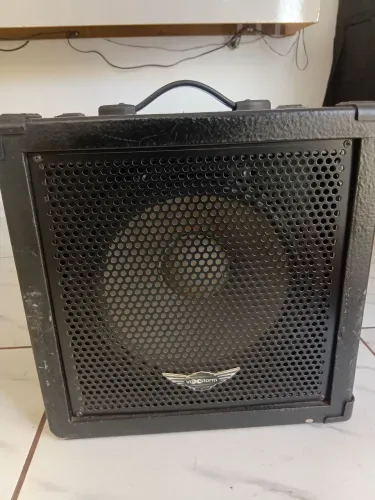 Vendo Cubo de contrabaixo com alto modificado alto falante de 12 potente