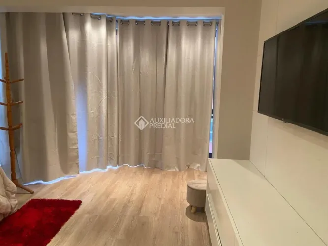 Apartamento amplo e sofisticado na Rua Victor Konder | 274,45 m² | 3 dormitórios | 2 suíte