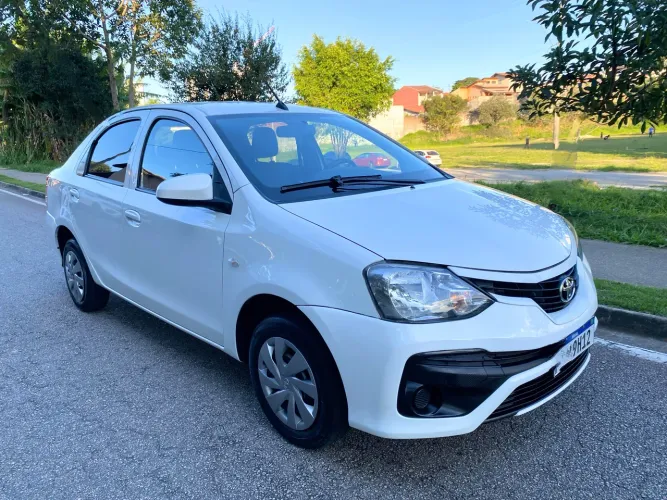 Toyota Etios X Sedan 1.5 Flex 16V 4P Mec. 2018