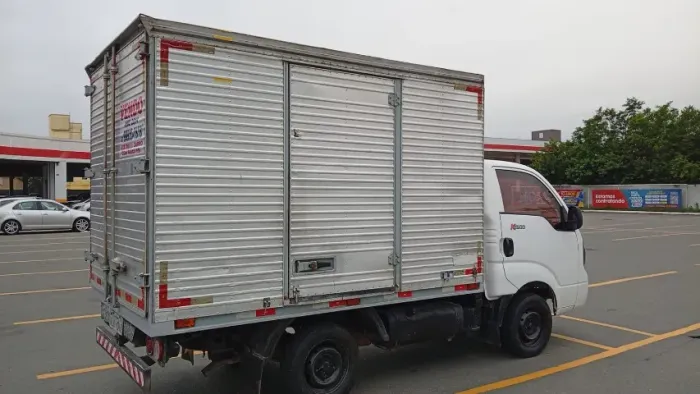 I KIA UK2500 HD SC