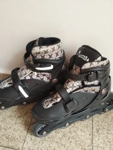 Patins número 32 a 35(seminovo)