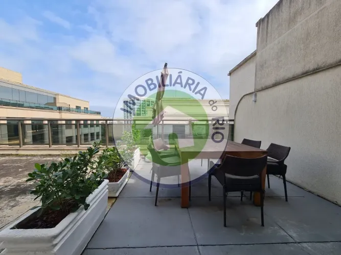 Cobertura comercial de 142m² no condomínio Le Monde - Barra da Tijuca