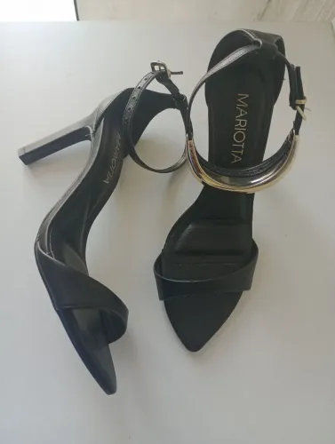 Vendo sandálias novas de boas marcas