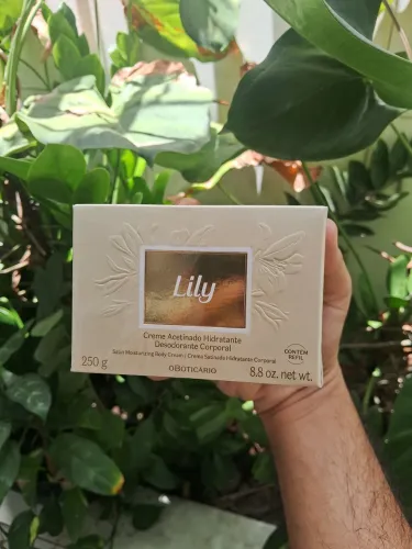 Hidratante lily o boticário original