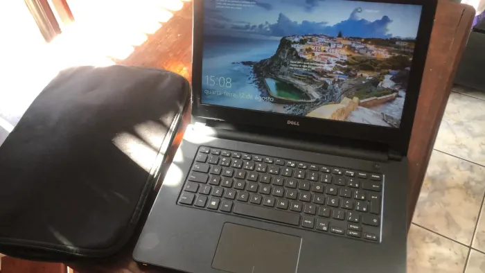 Notebook Dell semi novo