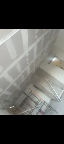 Instalação de forro de gesso