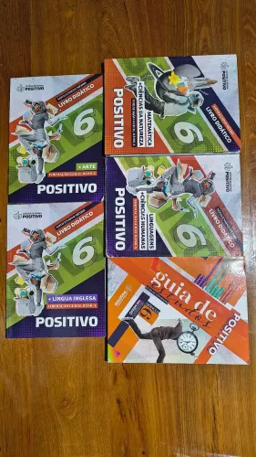 Kit de livros 2°EM Sistema de Ensino Positivo