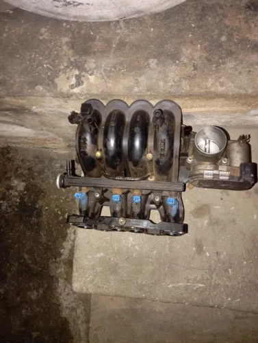 Coletor de admissão completo  com flauta e bicos do uno way 1.4 ano 2015