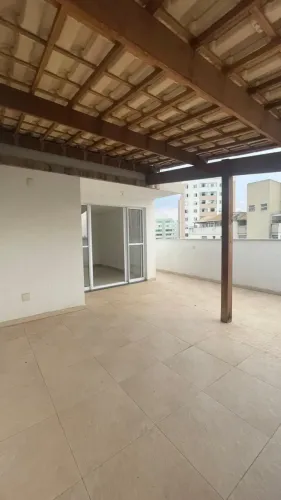 Cobertura 2 quartos a venda no bairro Ouro Preto com armários planejados e duas vagas cobe