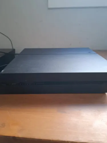 PS4 FAT 500 GB com 10 jogos e DOIS controles