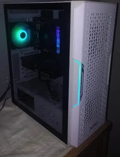 PC Gamer - Ryzen 5 5500 + RTX 3060
