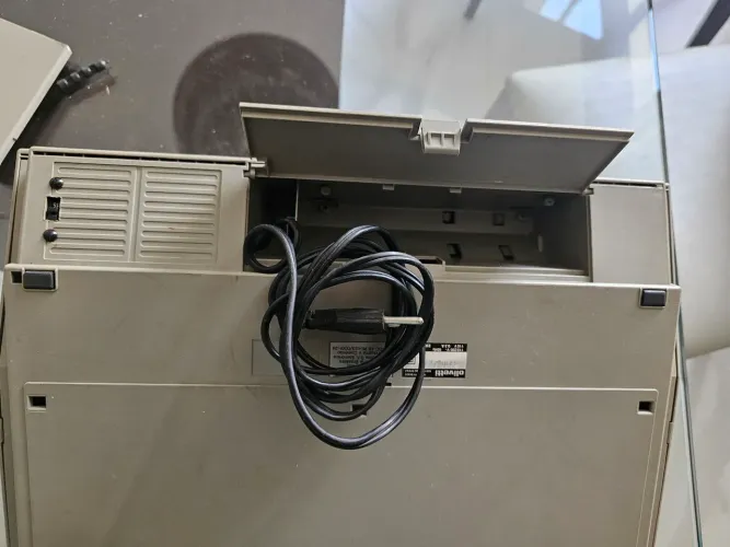 Máquina de escrever elétrica