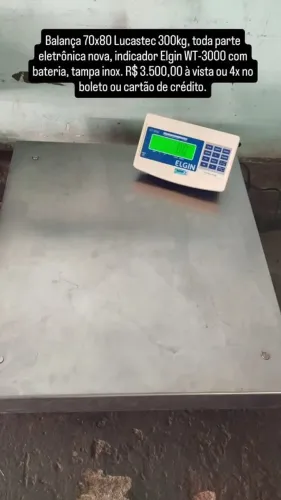  Balança piso 300kg Reforçada 70x80 INOX Lucastec WT3000 com bateria, contadora.