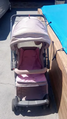 Carrinho e bebe conforto com base (Galzerano)