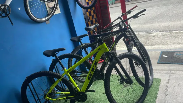 Bicicleta todos os tamanhos de quadro Absolute ou gti 