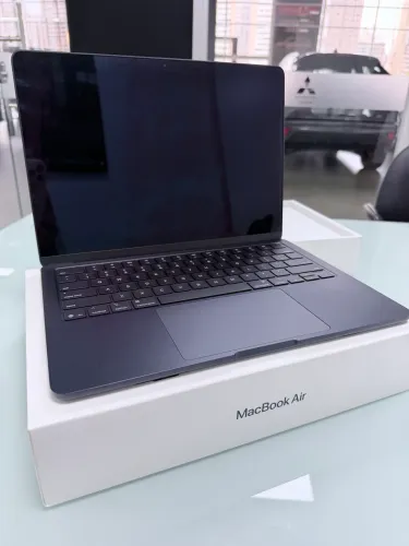 MACBOOK AIR APPLE M4 + MOUSE