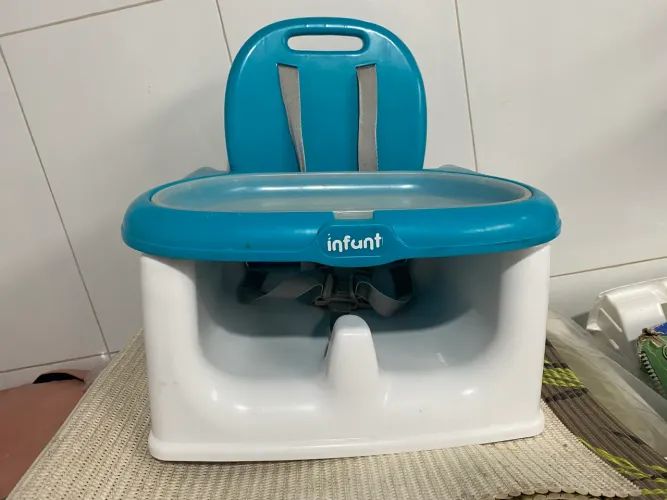 Cadeira de Refeição Infantil