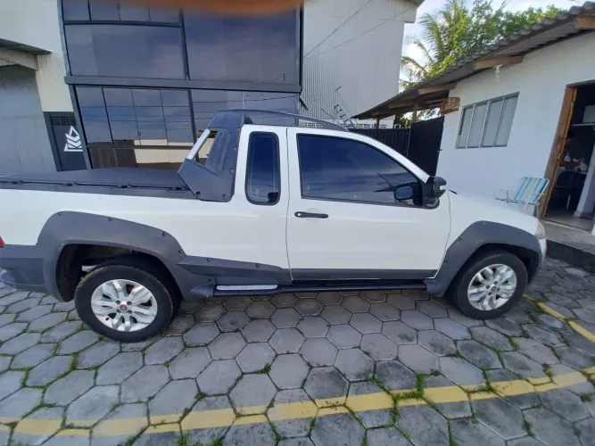 Fiat Strada Adventure 1.8/ 1.8 Locker Flex CE 2013