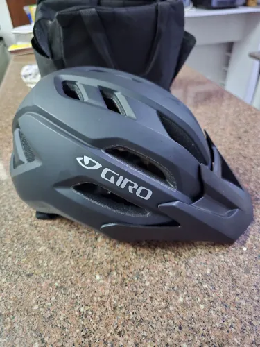 Capacete Giro Fixture II