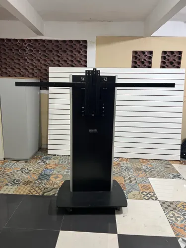 TOTEM PARA TV ATÉ 86 POLEGADAS USADO