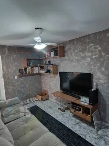 Apartamento, 2 dorms, 1 banheiro, 1 vaga, sacada, em Taboão, SBC
