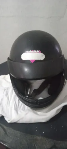 Capacete quebra galho para trabalhar em aplicativo 