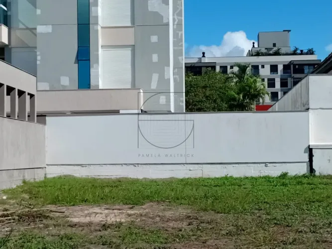 Terreno à venda no Amoraeville