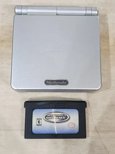 Game Boy Advance SP