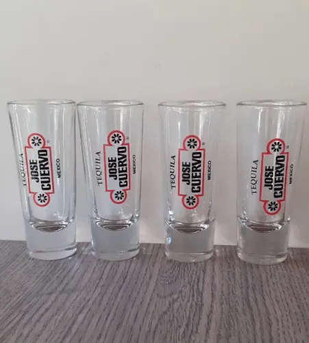 Copo de shot Jose Cuervo México Tequila x 4colecionável