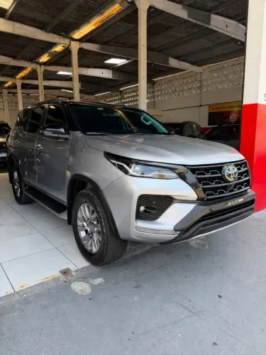 Toyota Hilux SW4 SRX 4X4 2.8 TDI 16V Dies. Aut. 2023