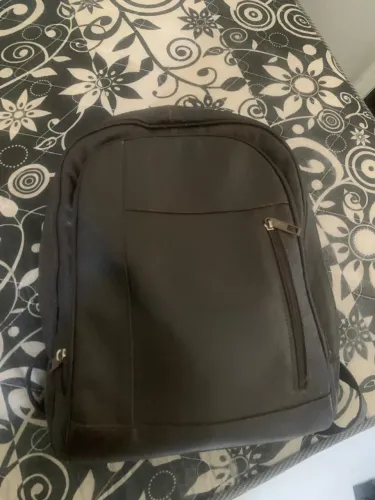 Vende MOCHILA EM COURO legitimo