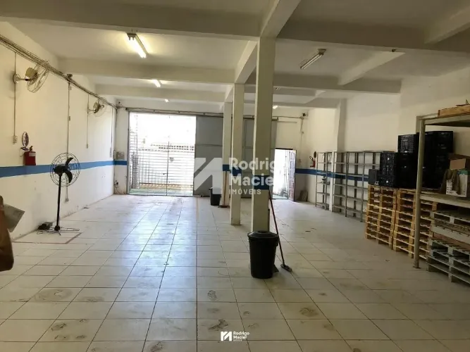 Galpão MOBILIADO, Pronto pra Alugar em Afogados!