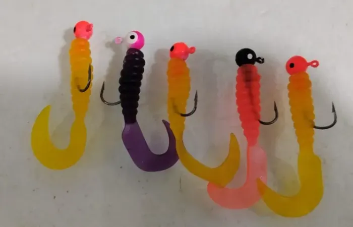 Isca soft Jig Head 5 gramas 6 cm 5 unidades de 3 modelos diferentes por 25 reais tudo