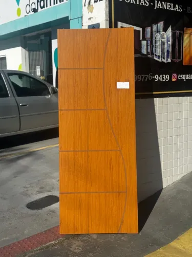 MEGA PROMOÇÃO - PORTA FRISADA ENCERADA 60CM, 70CM OU 80CM (COM FURO DA FECHADURA)