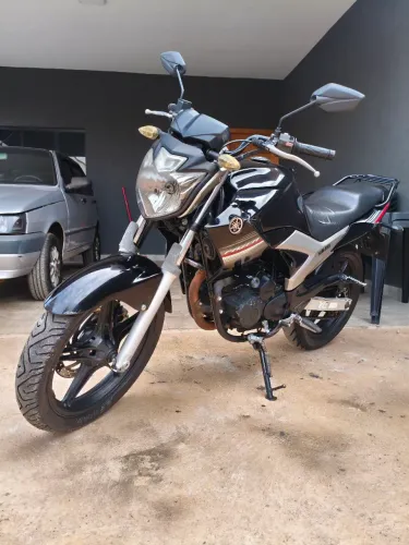 Fazer 250