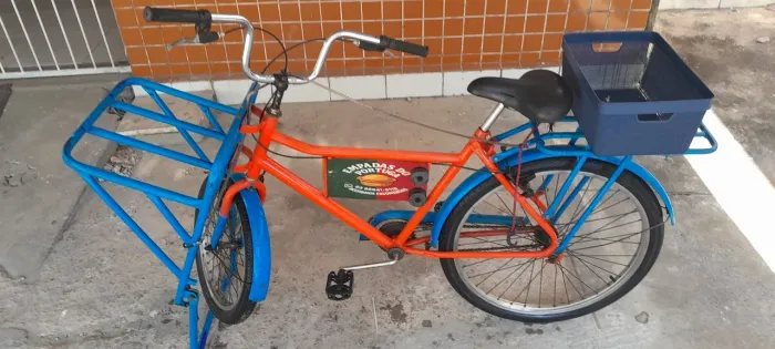 Bicicleta cargueiro 