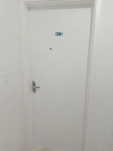 Alugo apartamento.