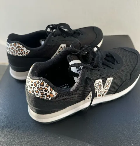 Vendo tênis da New Balance!