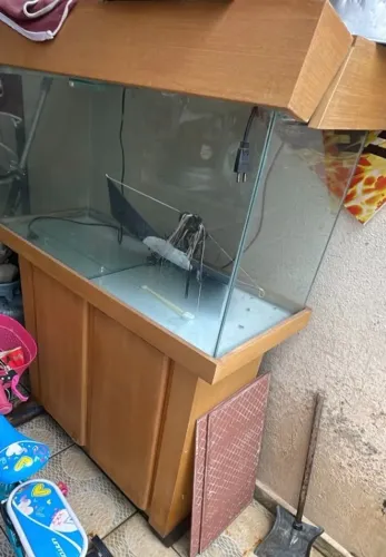 Aquário 200 litros  