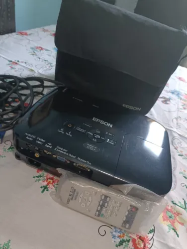 Projetor Epson Powerlite s10+