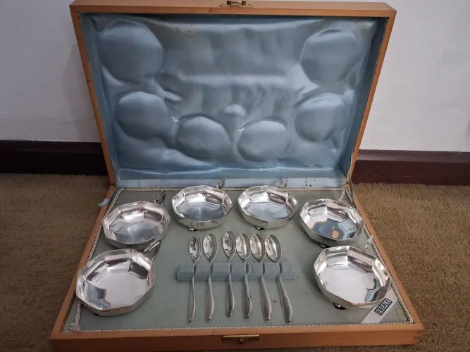 Vendo Jogo de sobremesa da Eberle em prata 90