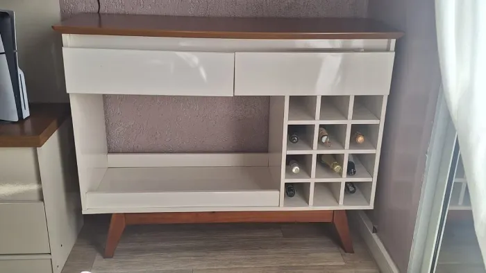 Vende-se barzinho sem detalhes ótimo estado